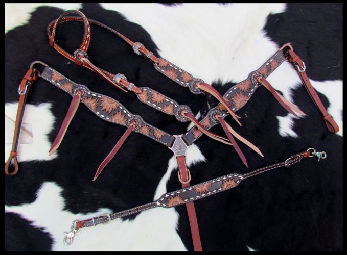 Showman Engraved Sunflower Leather Single Ear headstall and breastcollar set #3